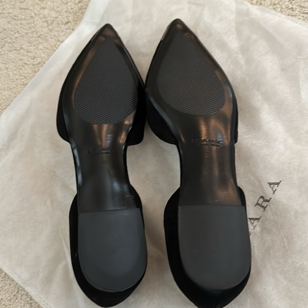 Zara black pointy toe flat. Sz39 - Picture 4 of 5